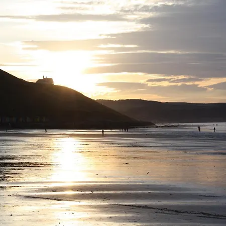 No2 Abbey View * Whitby